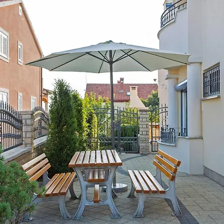 Lidia In - Nord-dalmatien Vendégház Zára