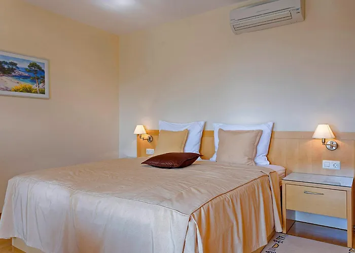 Lidia In - Nord-dalmatien Задар