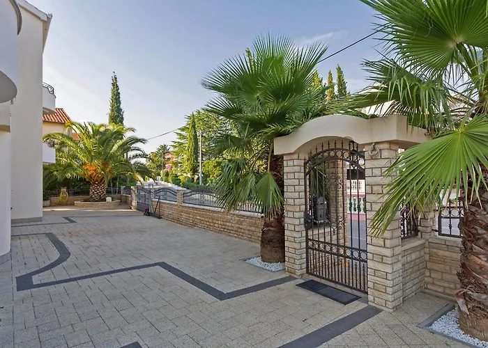 Lidia In - Nord-dalmatien Гостевой дом