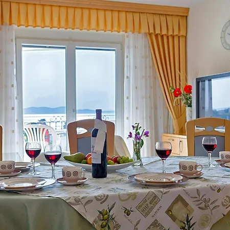 ゲストハウス Lidia In - Nord-dalmatien 4*