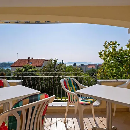 Lidia In - Nord-dalmatien ゲストハウス 4*