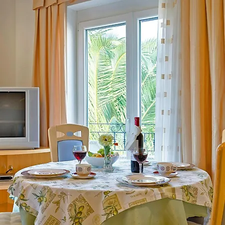 Lidia In - Nord-dalmatien 4*