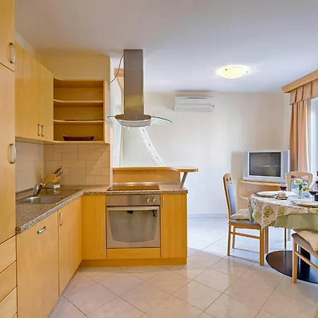 Lidia In - Nord-dalmatien ザダル